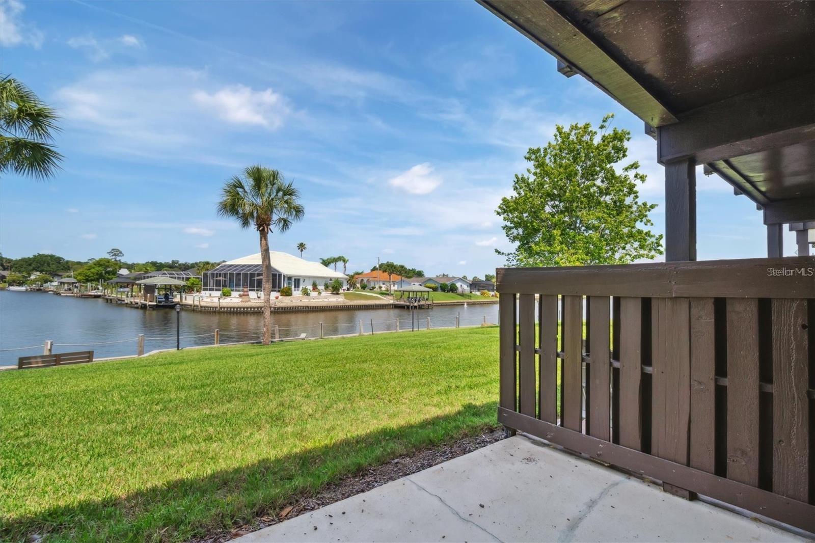 44 Club House Dr #105 Property Photo 25