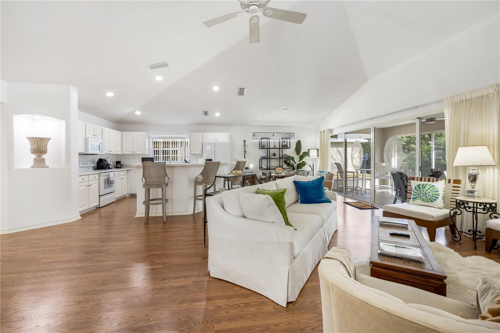 9 Sherrington Dr Property Photo 6
