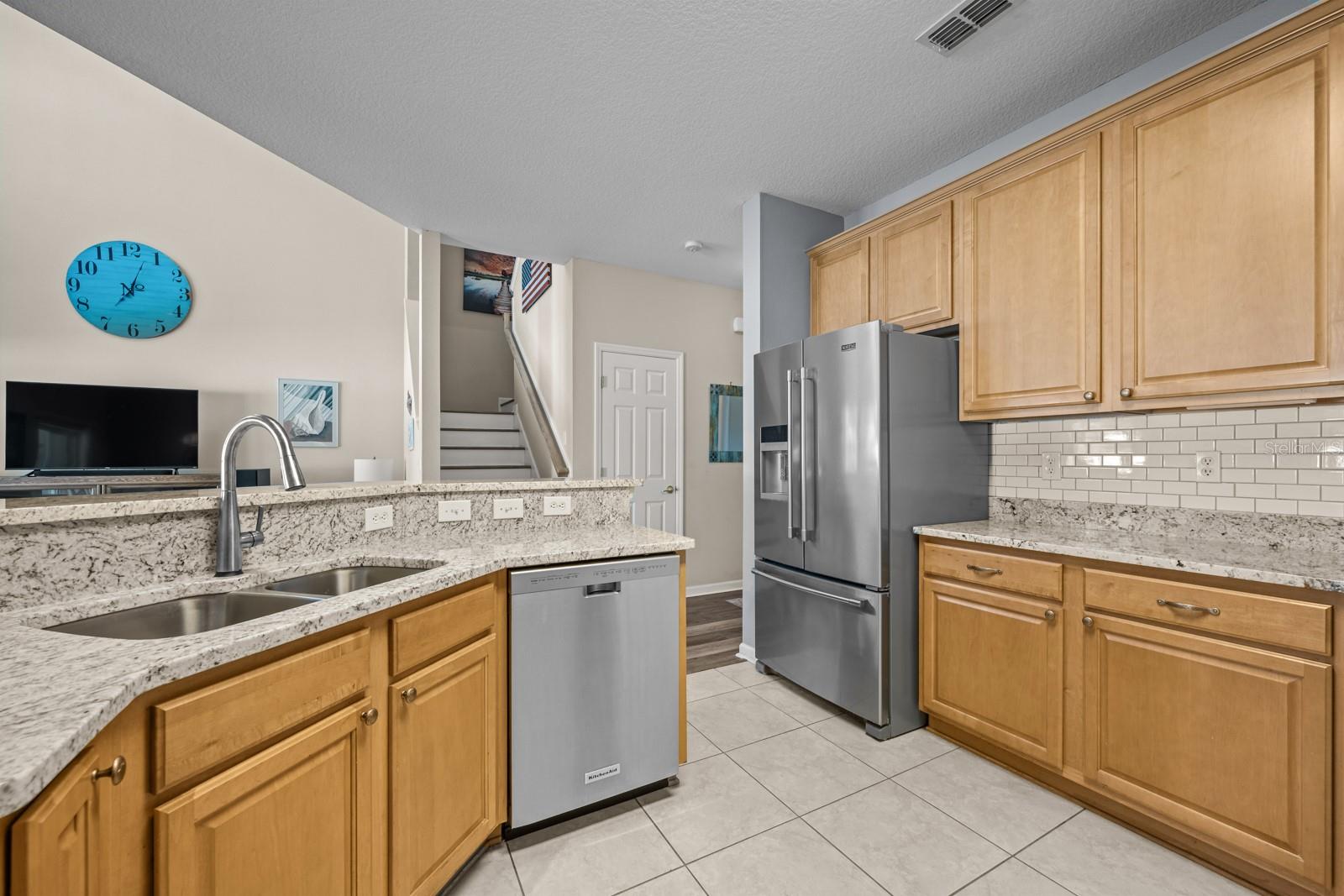 466 Wooded Crossing Cir Property Photo 17