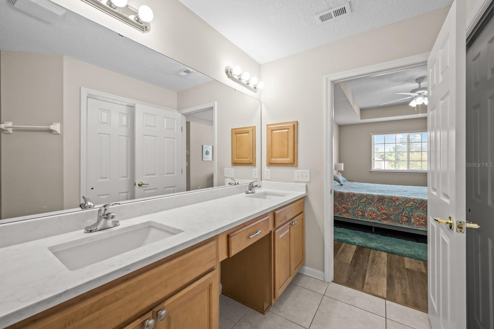 466 Wooded Crossing Cir Property Photo 27