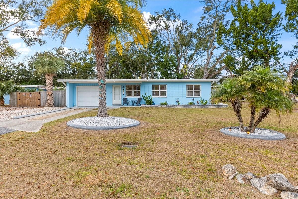 450 Card Ave Property Photo 1