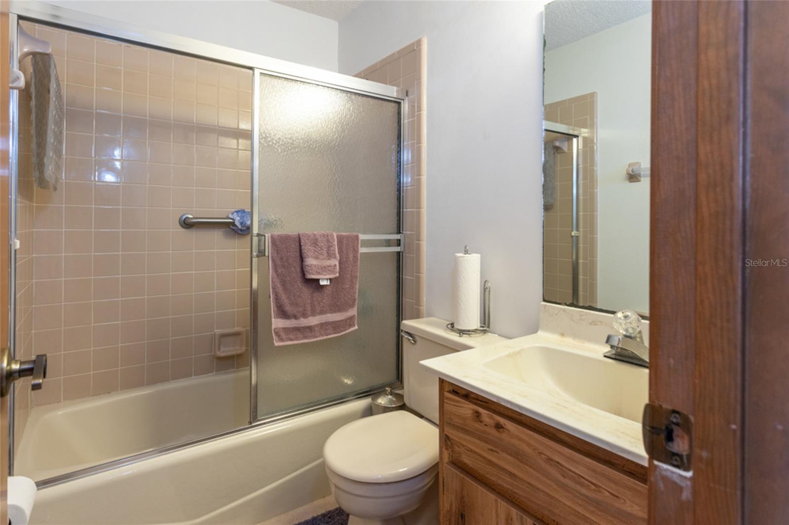 39 Village Cir #5-501 Property Photo 17