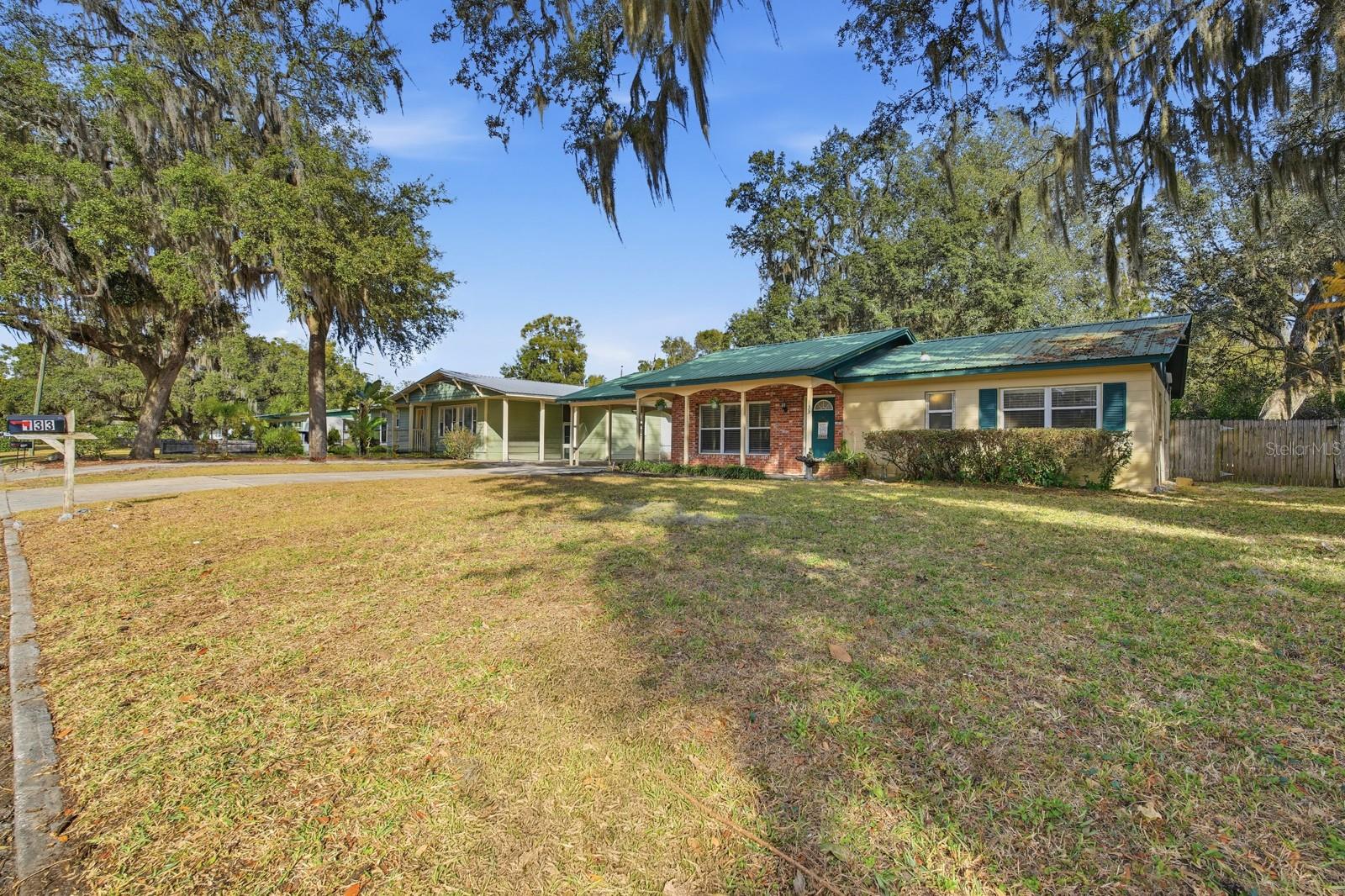 133 Crestwood Ave Property Photo 2