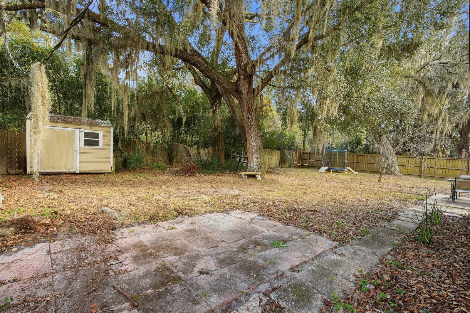 133 Crestwood Ave Property Photo 32