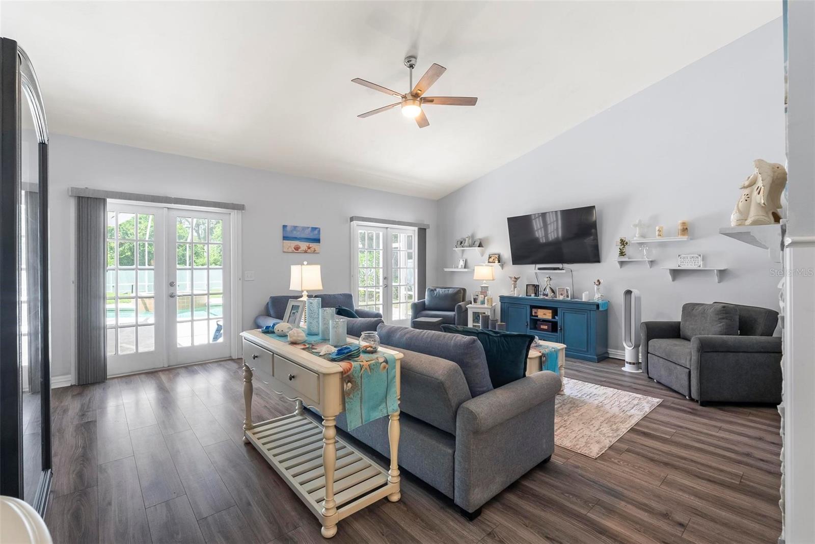 27 Winding Creek Way Property Photo 10