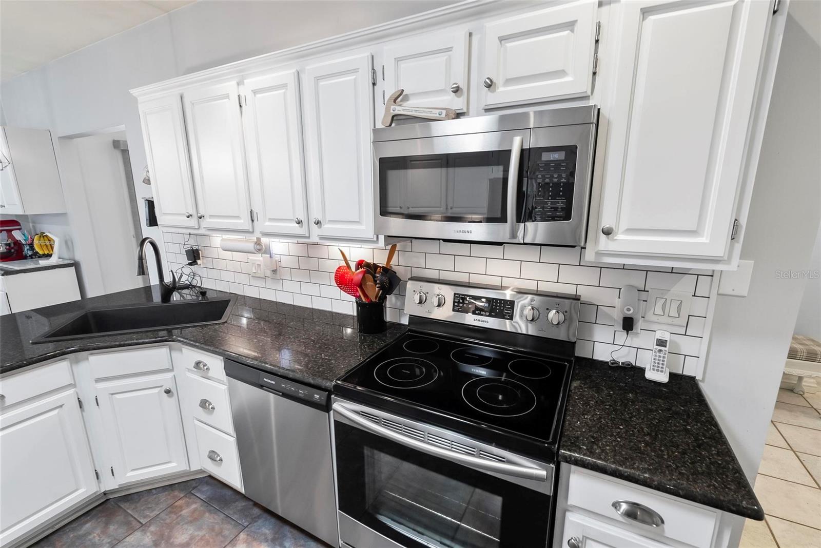 27 Winding Creek Way Property Photo 21