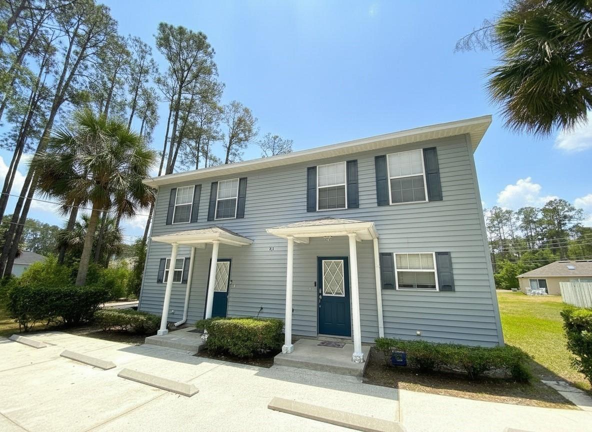23 Regent Ln #a&b Property Photo 2