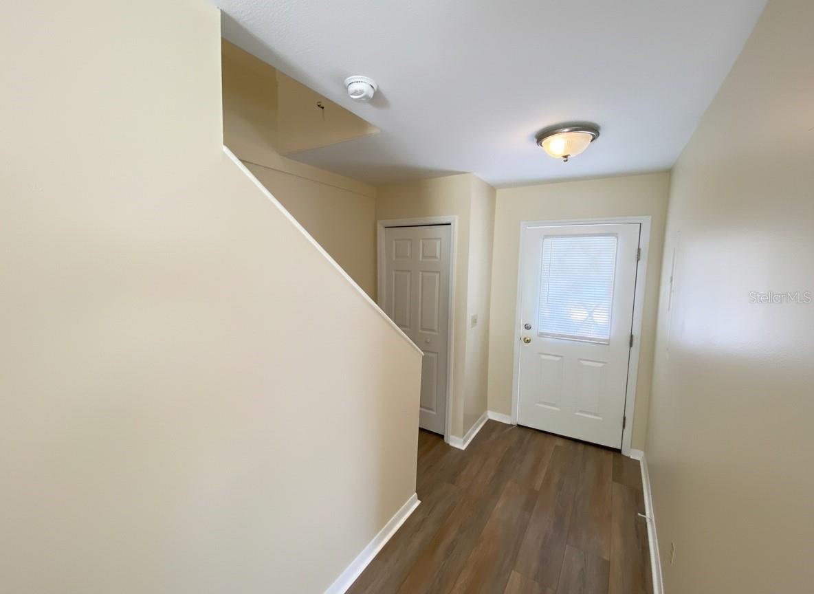 23 Regent Ln #a&b Property Photo 10