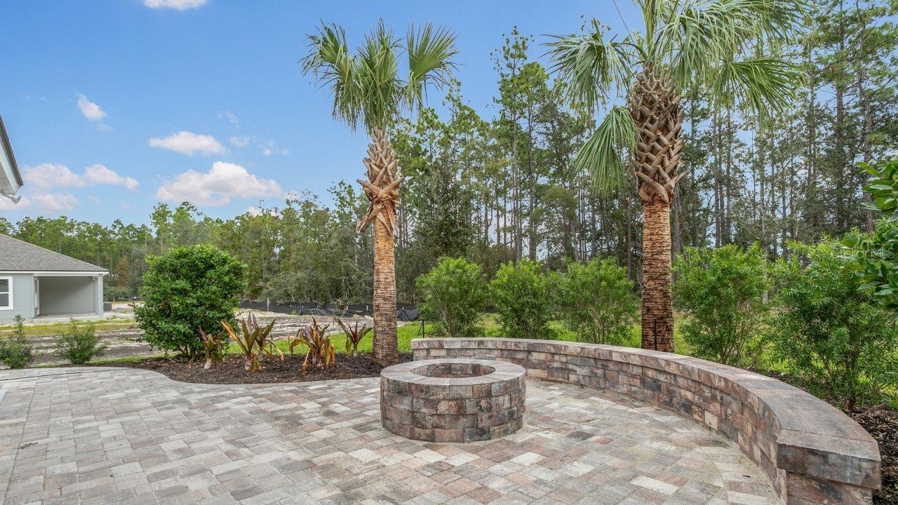29 Green Cir Property Photo 26
