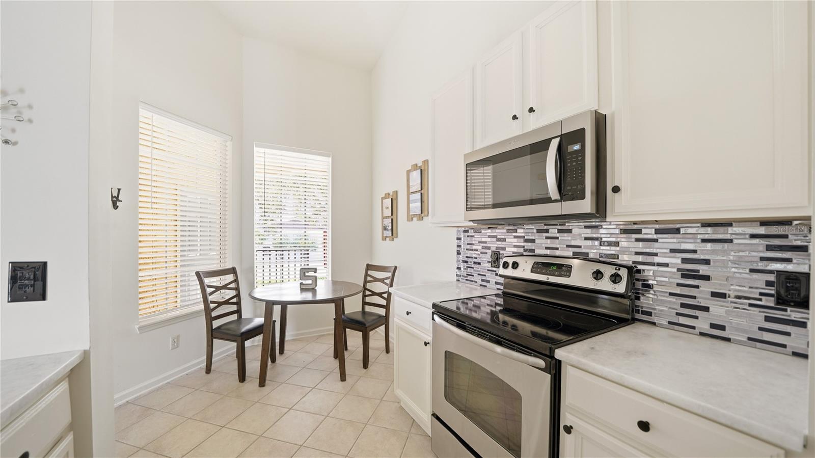 705 Augusta Cir #705 Property Photo 14