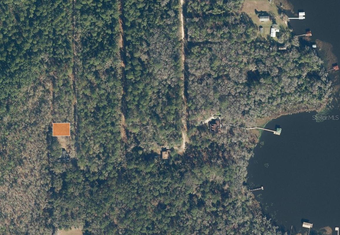 131 Orange Dr Property Photo 3