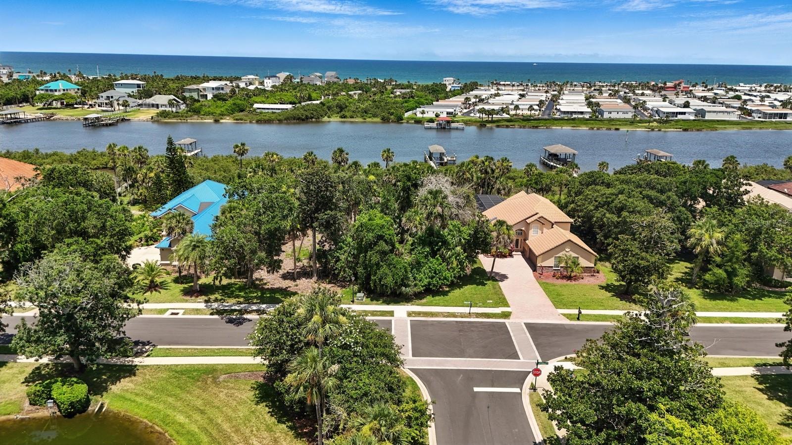 2 N Riverwalk Dr Property Photo 5