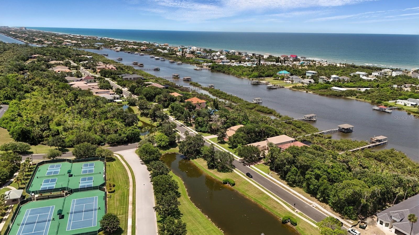 2 N Riverwalk Dr Property Photo 8