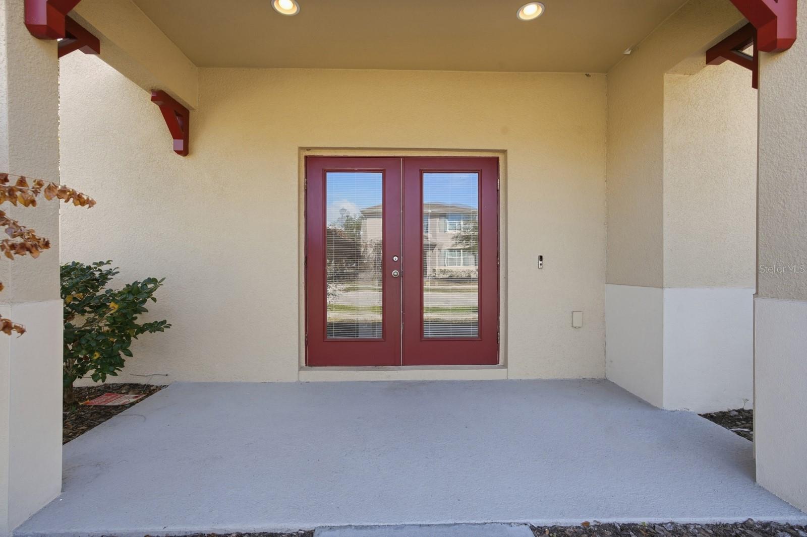 1680 Coulter Ln Property Photo 2