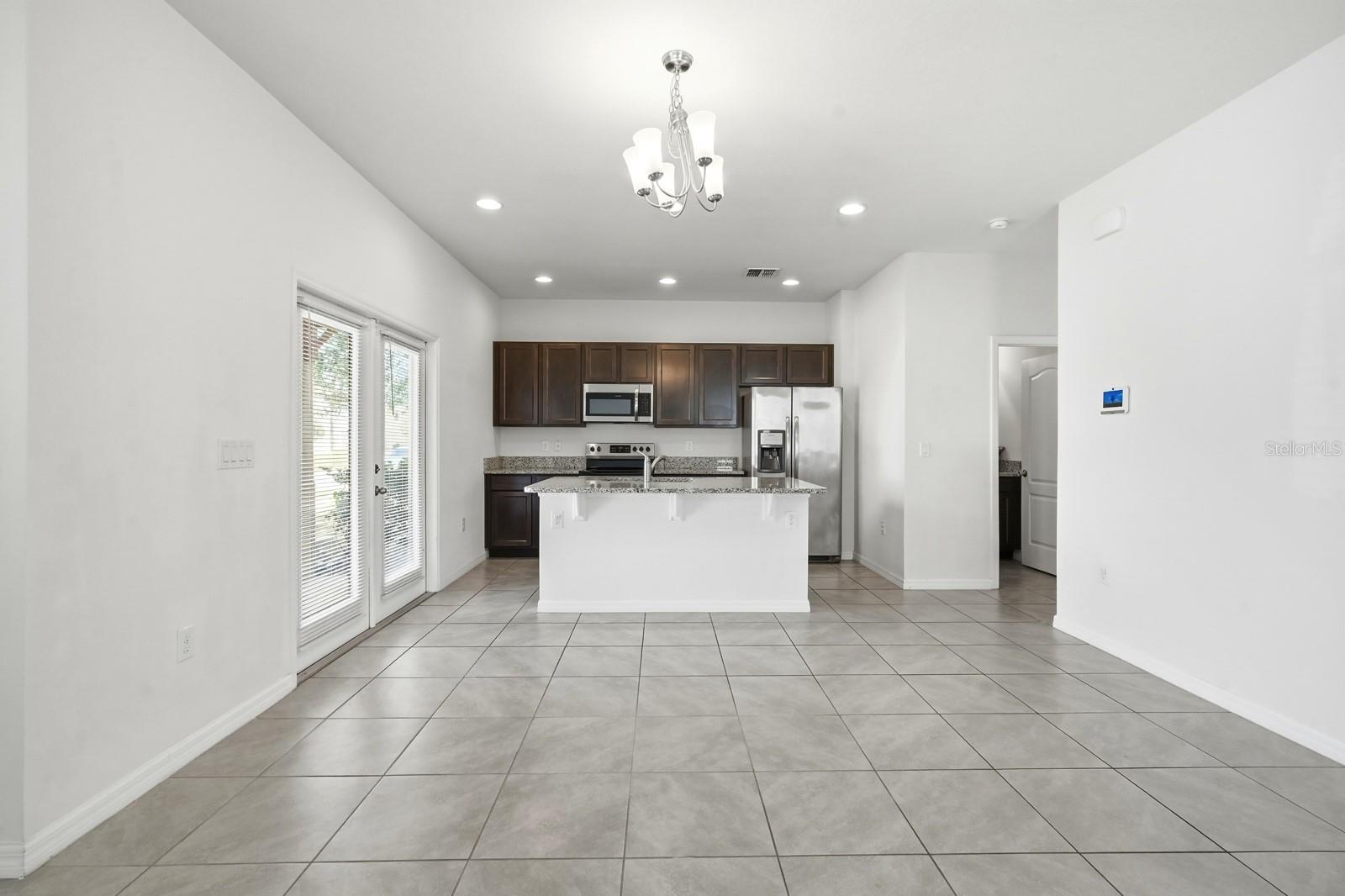 1680 Coulter Ln Property Photo 7
