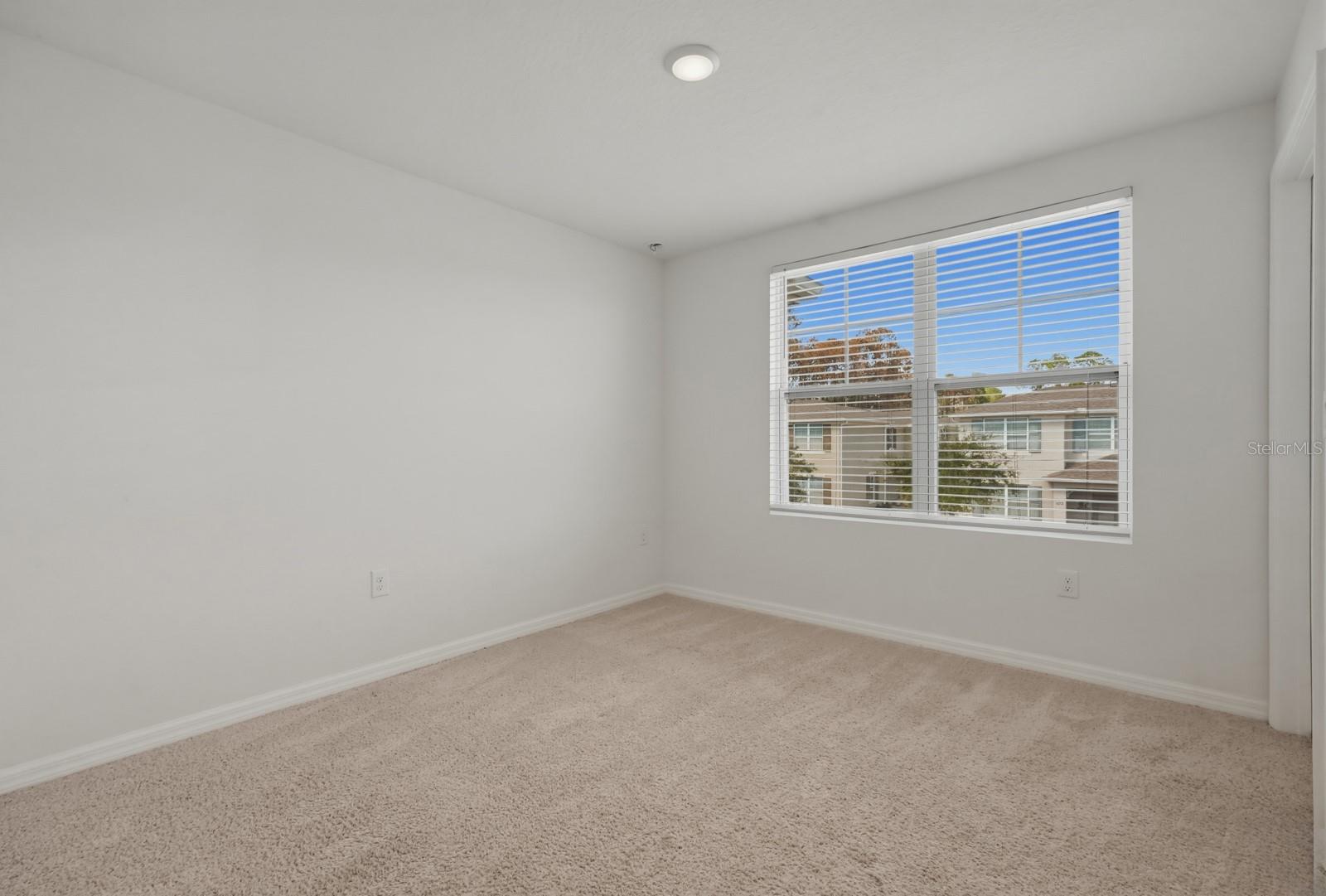 1680 Coulter Ln Property Photo 22
