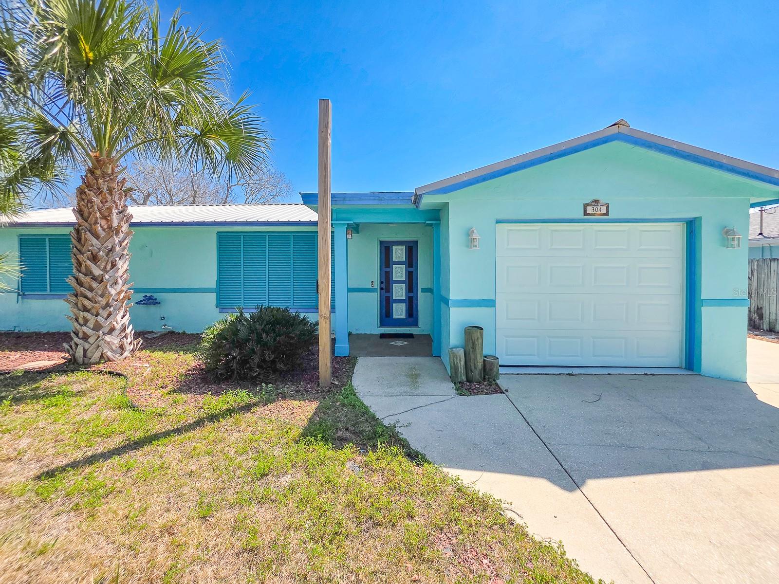 304 Palm Cir Property Photo 5