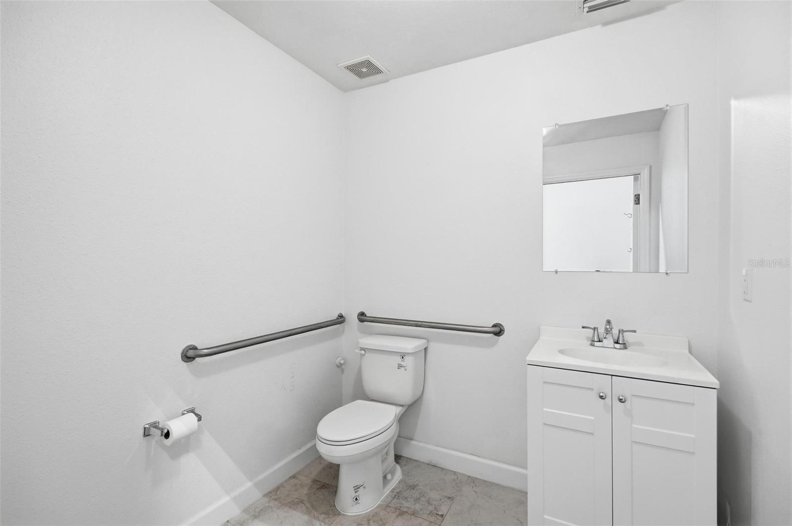 7775 Us-1 #c Property Photo 14