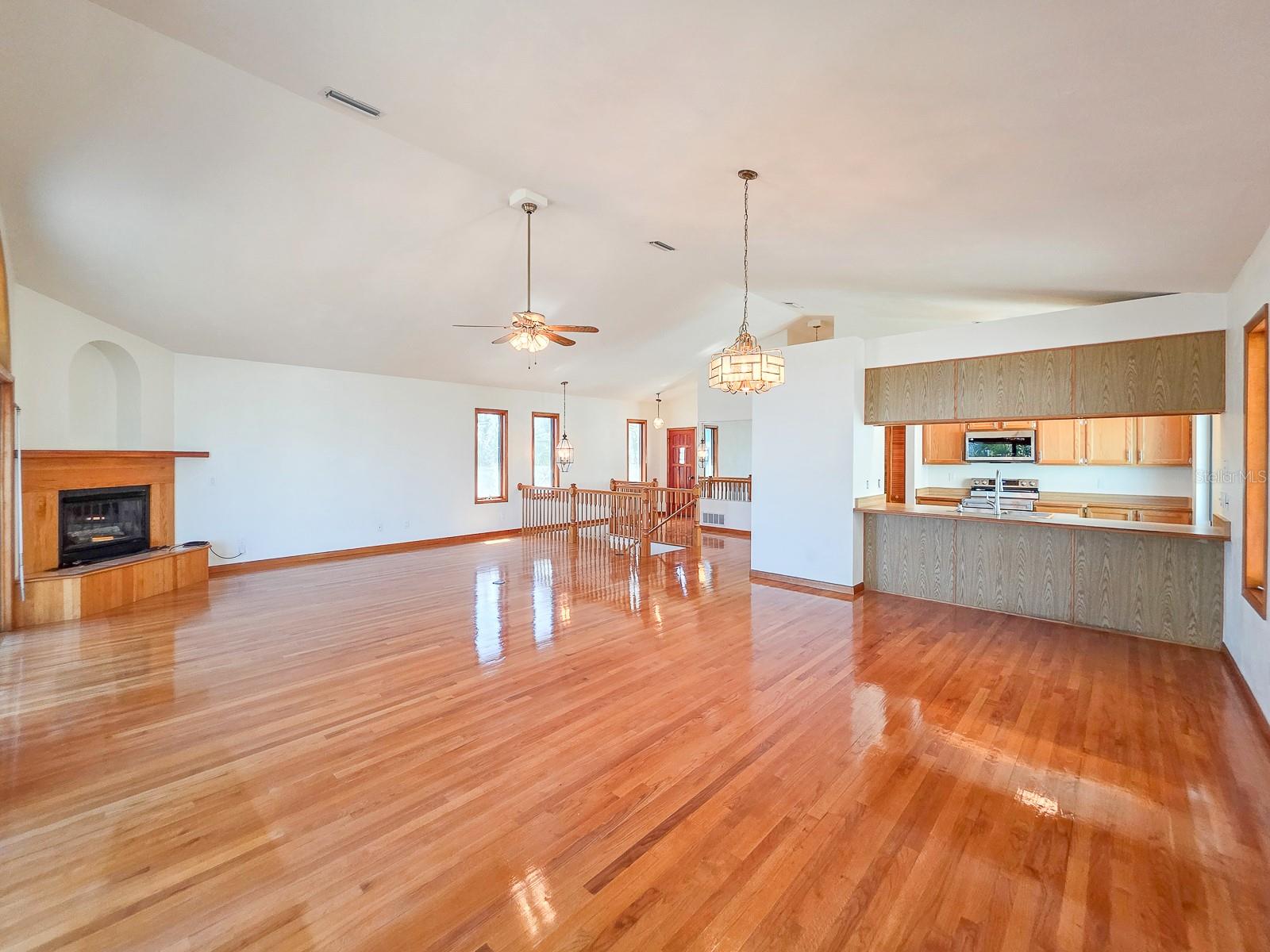 2652 S Ocean Shore Blvd Property Photo 13