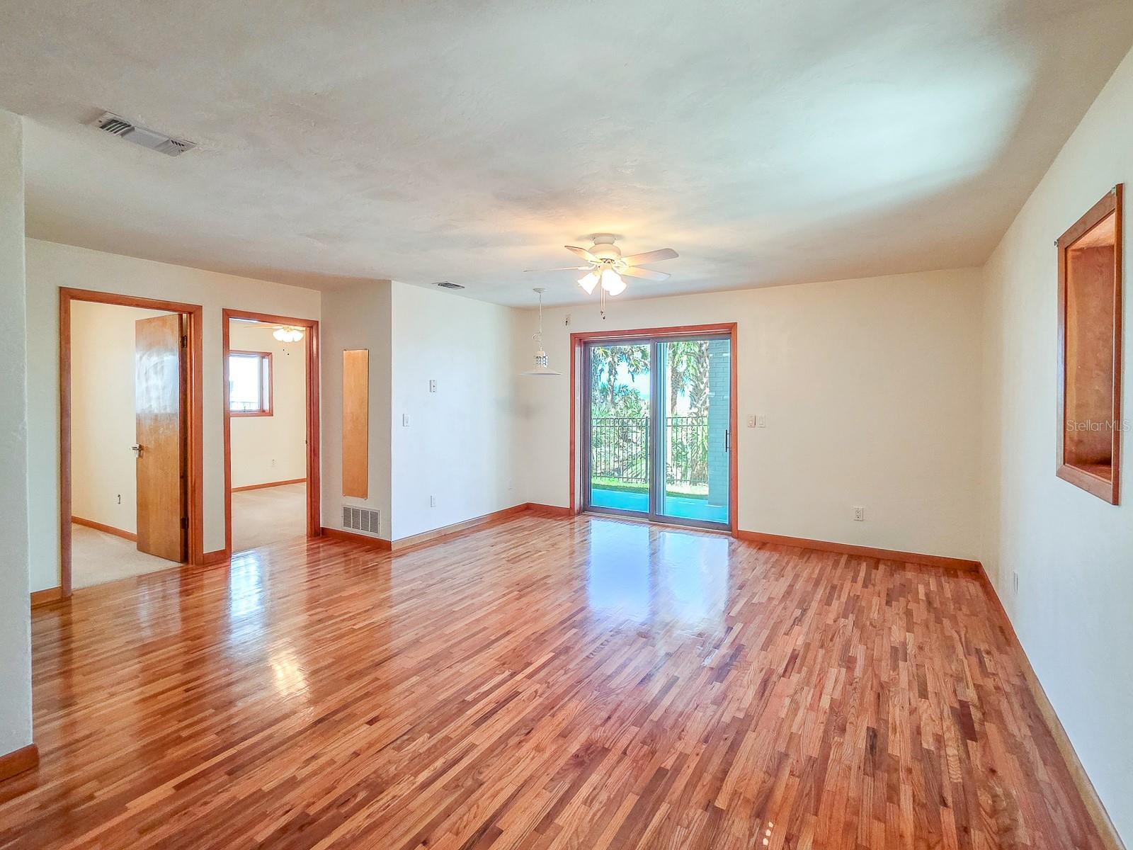 2652 S Ocean Shore Blvd Property Photo 36