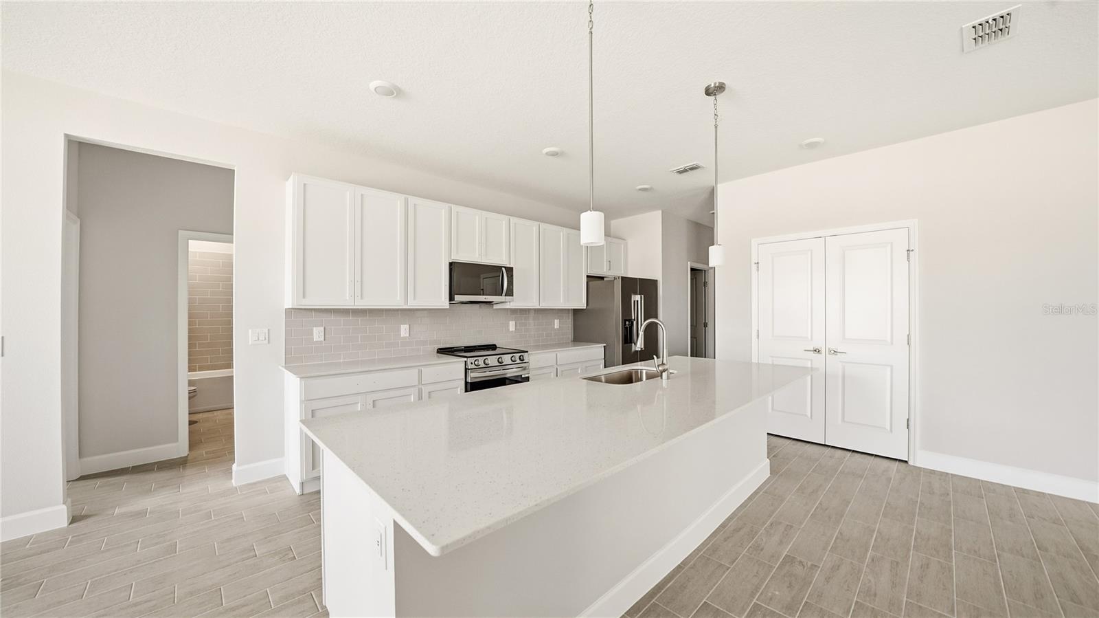 34 Seville Orange Path Property Photo 8