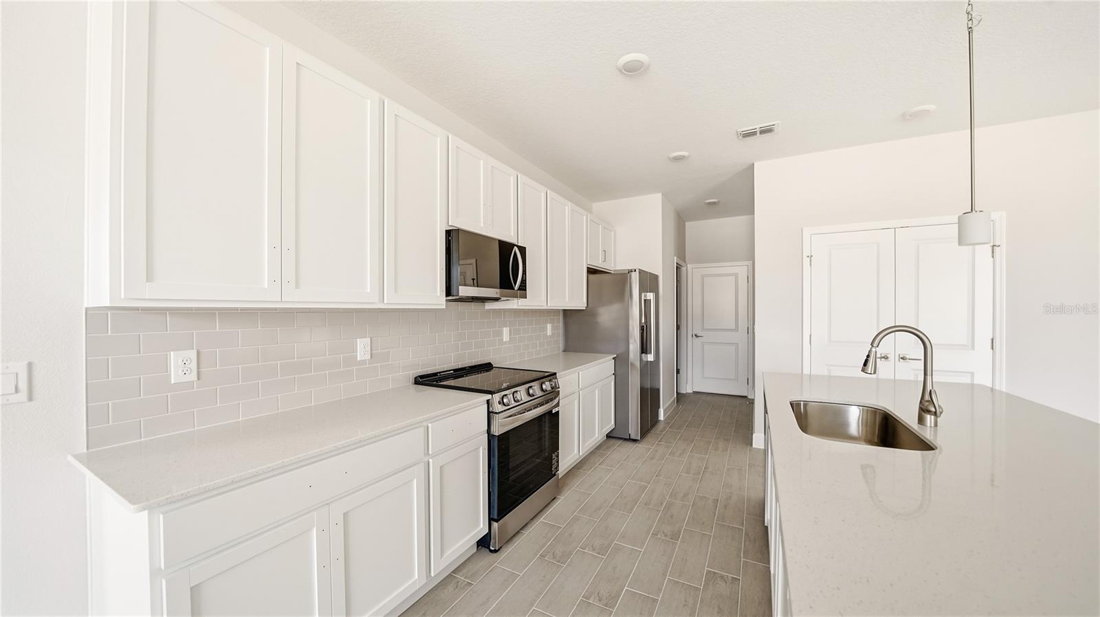 34 Seville Orange Path Property Photo 12