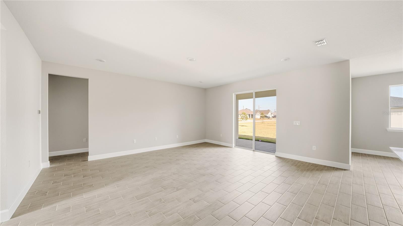 34 Seville Orange Path Property Photo 18