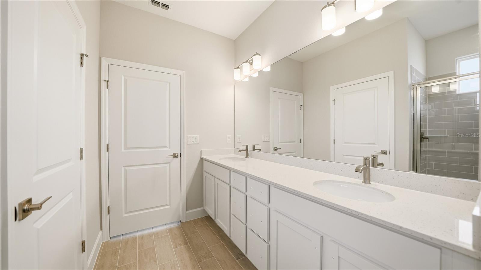 34 Seville Orange Path Property Photo 27