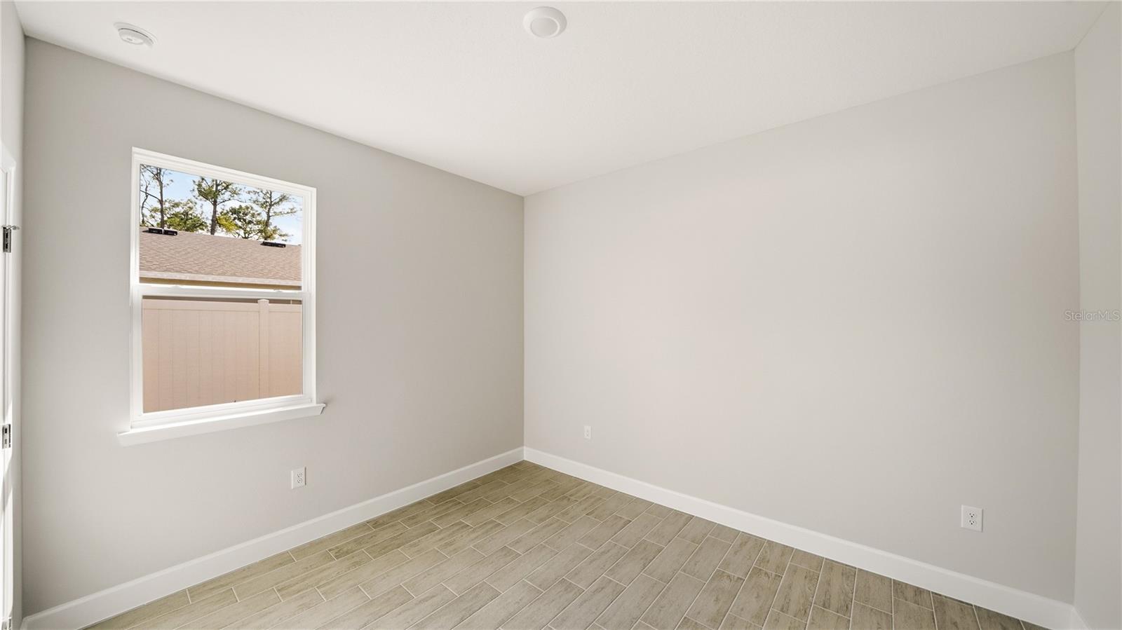 34 Seville Orange Path Property Photo 38