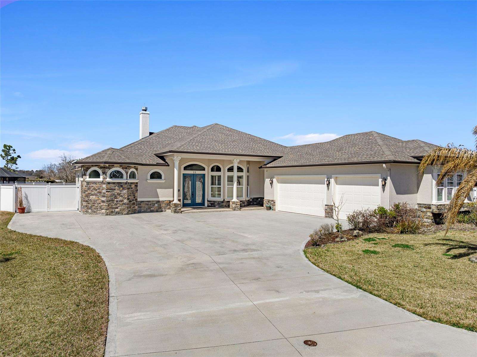 22 NOAH BLVD