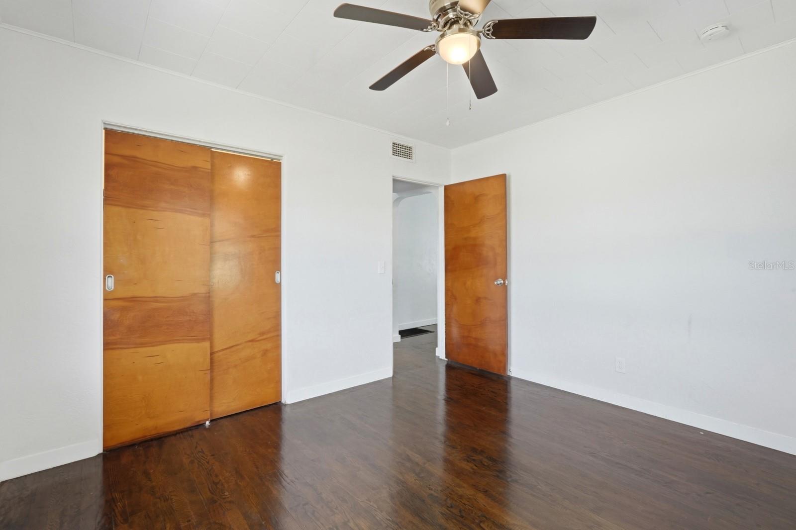 231 N Ridgewood Ave Property Photo 20