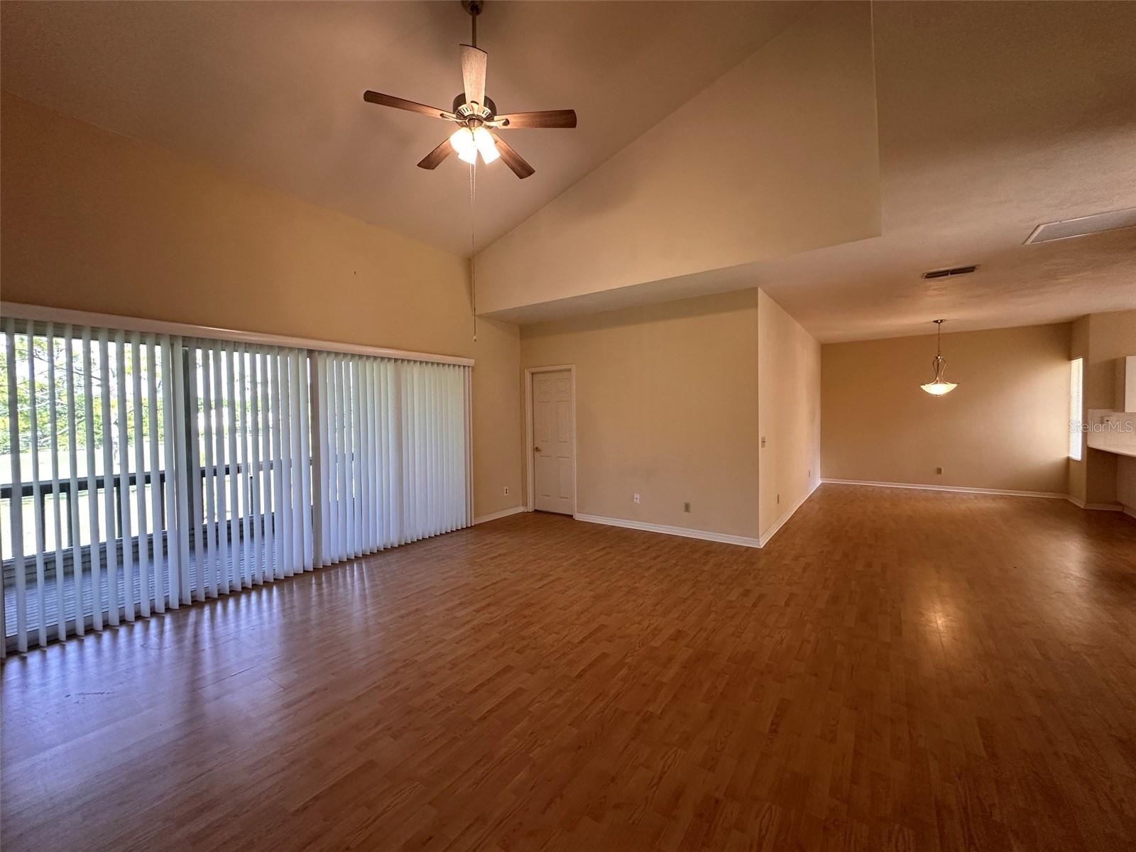 35 Magnolia Ave #35 Property Photo 6