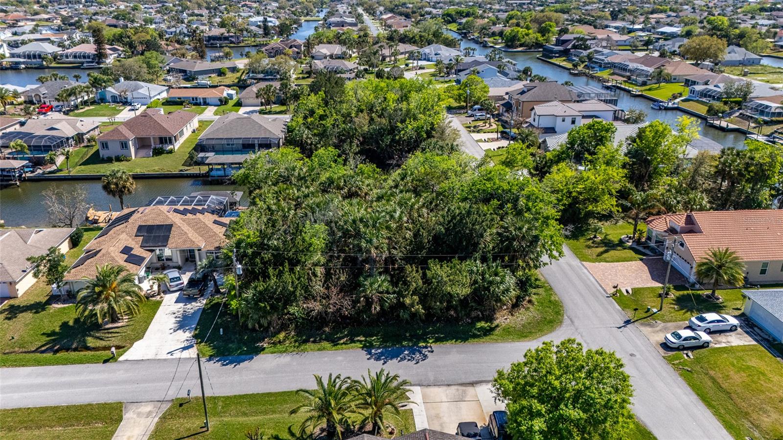 2 Coconut Ct Property Photo 7