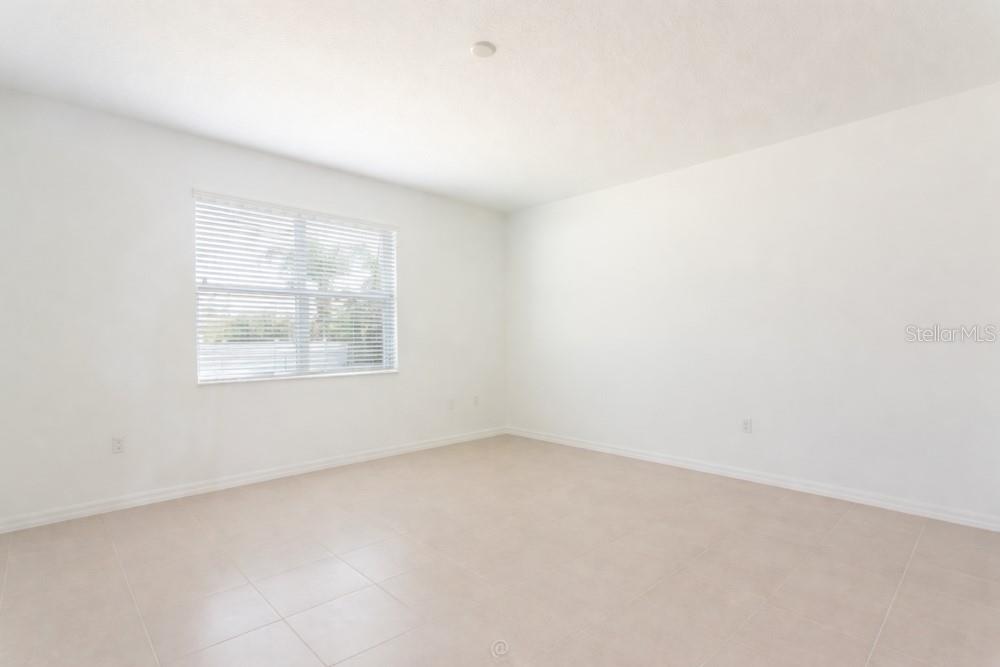 10 Fischer Ln Property Photo 20