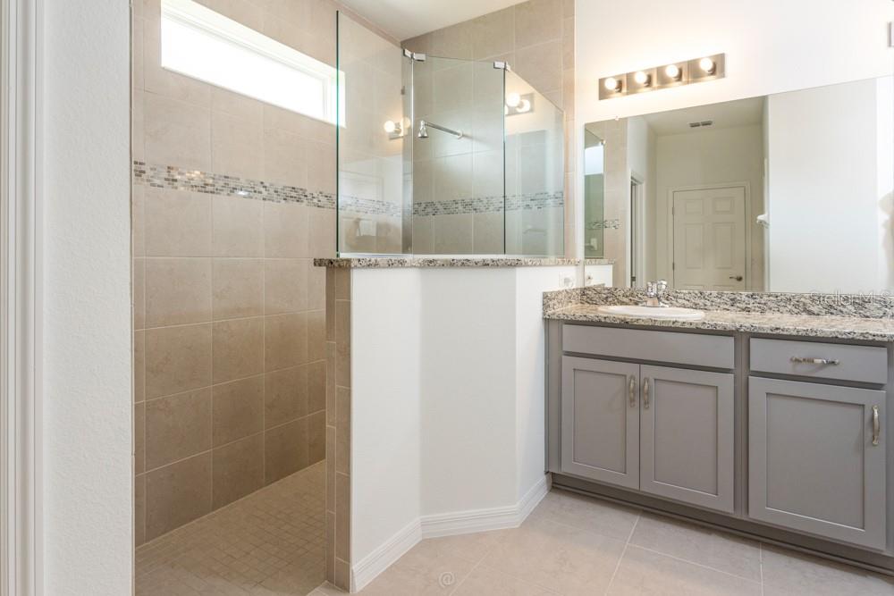 10 Fischer Ln Property Photo 23