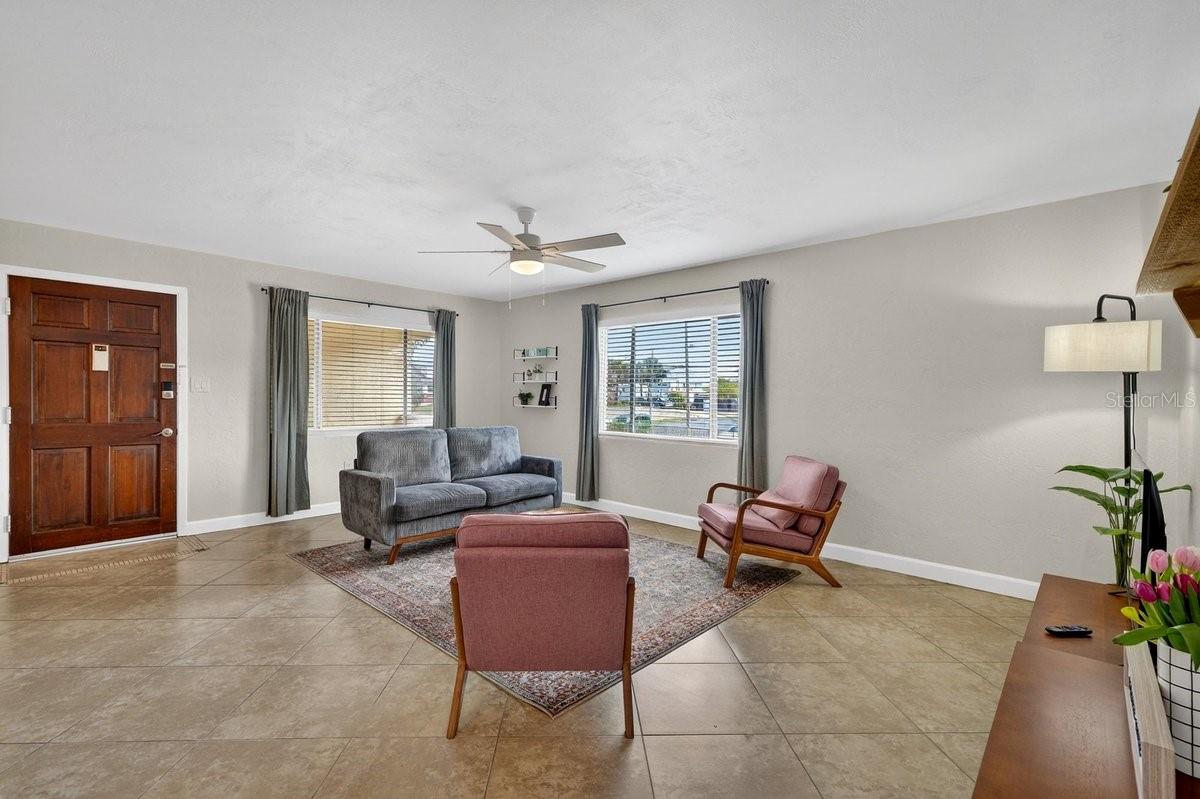 102 S Peninsula Dr #202 Property Photo 6