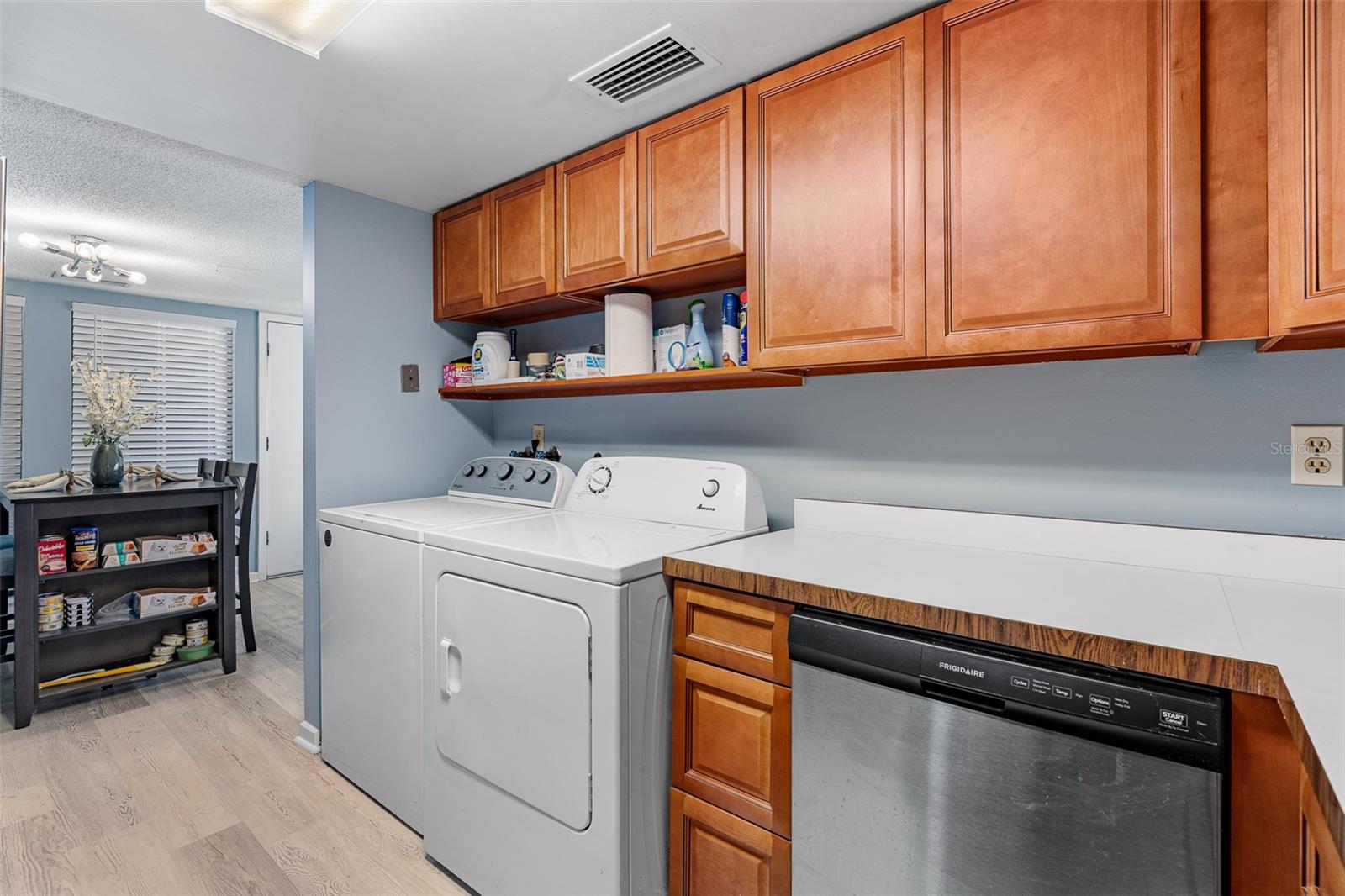 42 Club House Dr #101 Property Photo 11