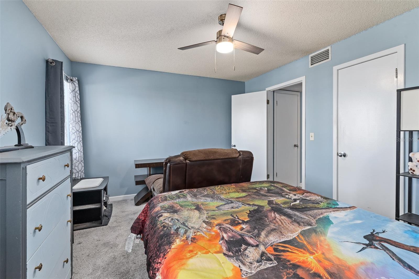 42 Club House Dr #101 Property Photo 26