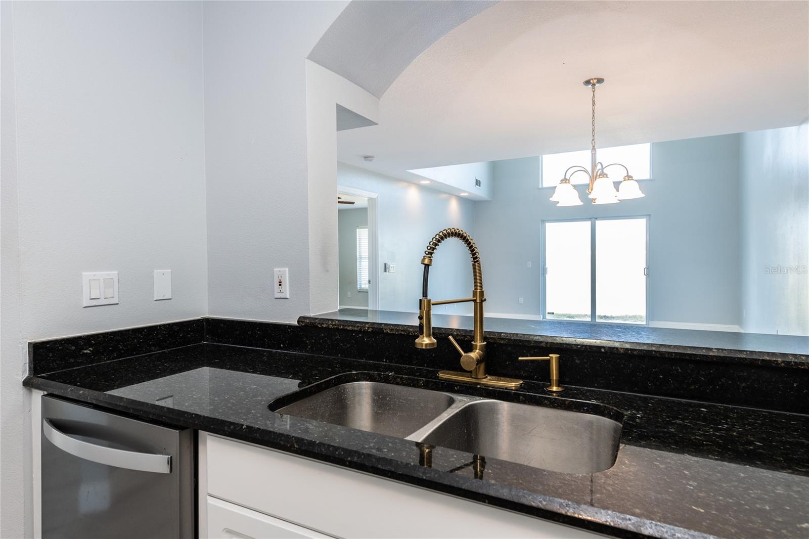 3072 Ocean Shore Blvd Property Photo 10