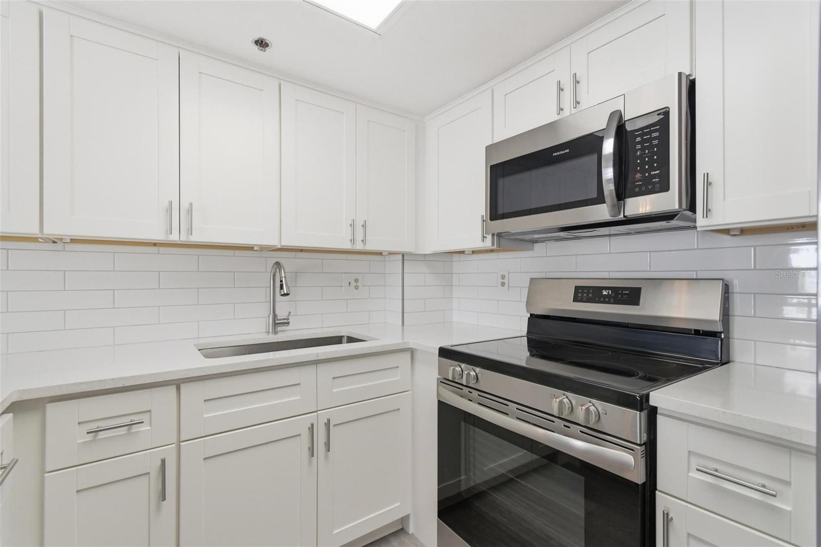 3023 S Atlantic Ave #903 Property Photo 9
