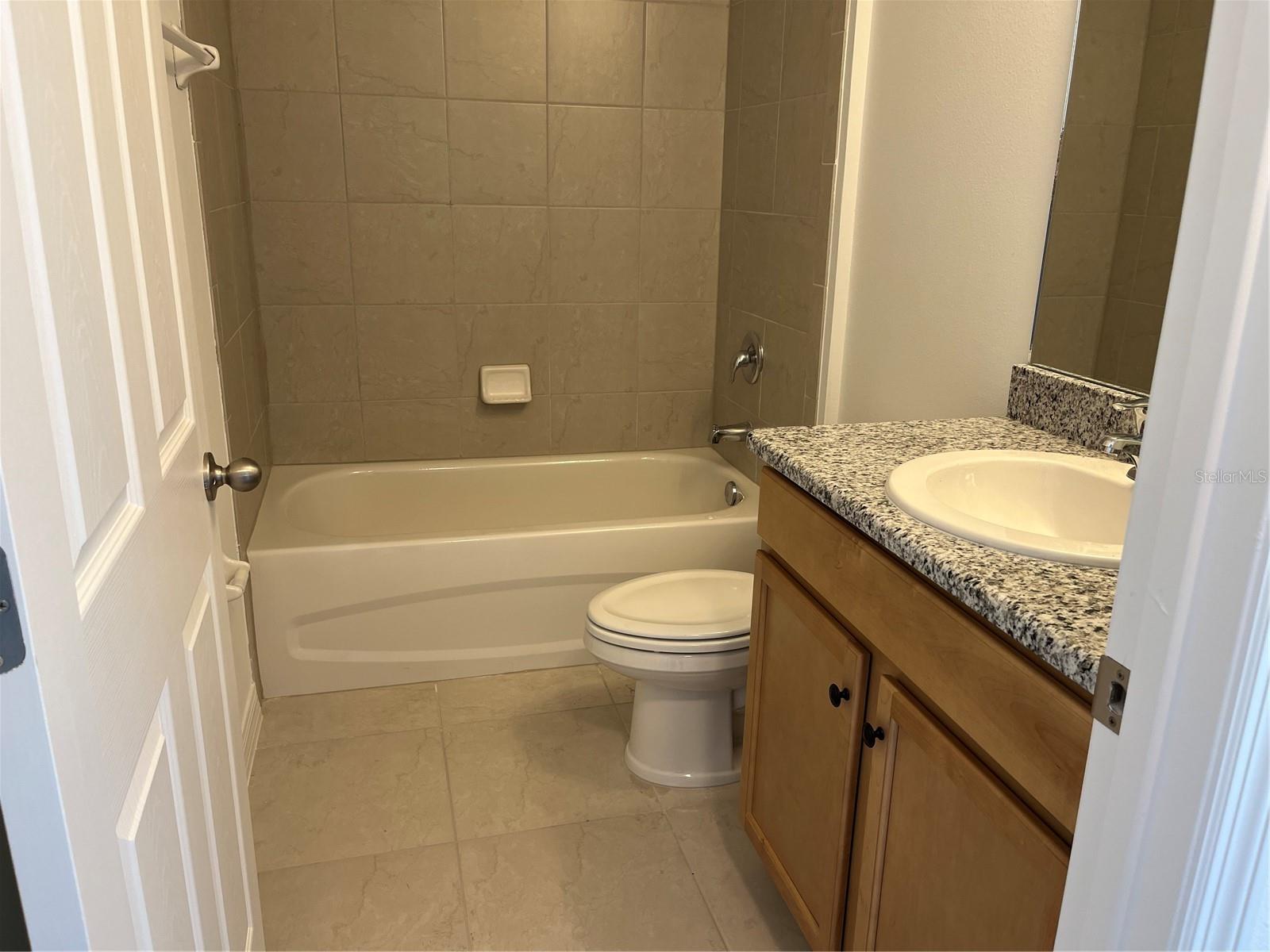 17 Freneau Ln #a&b Property Photo 11