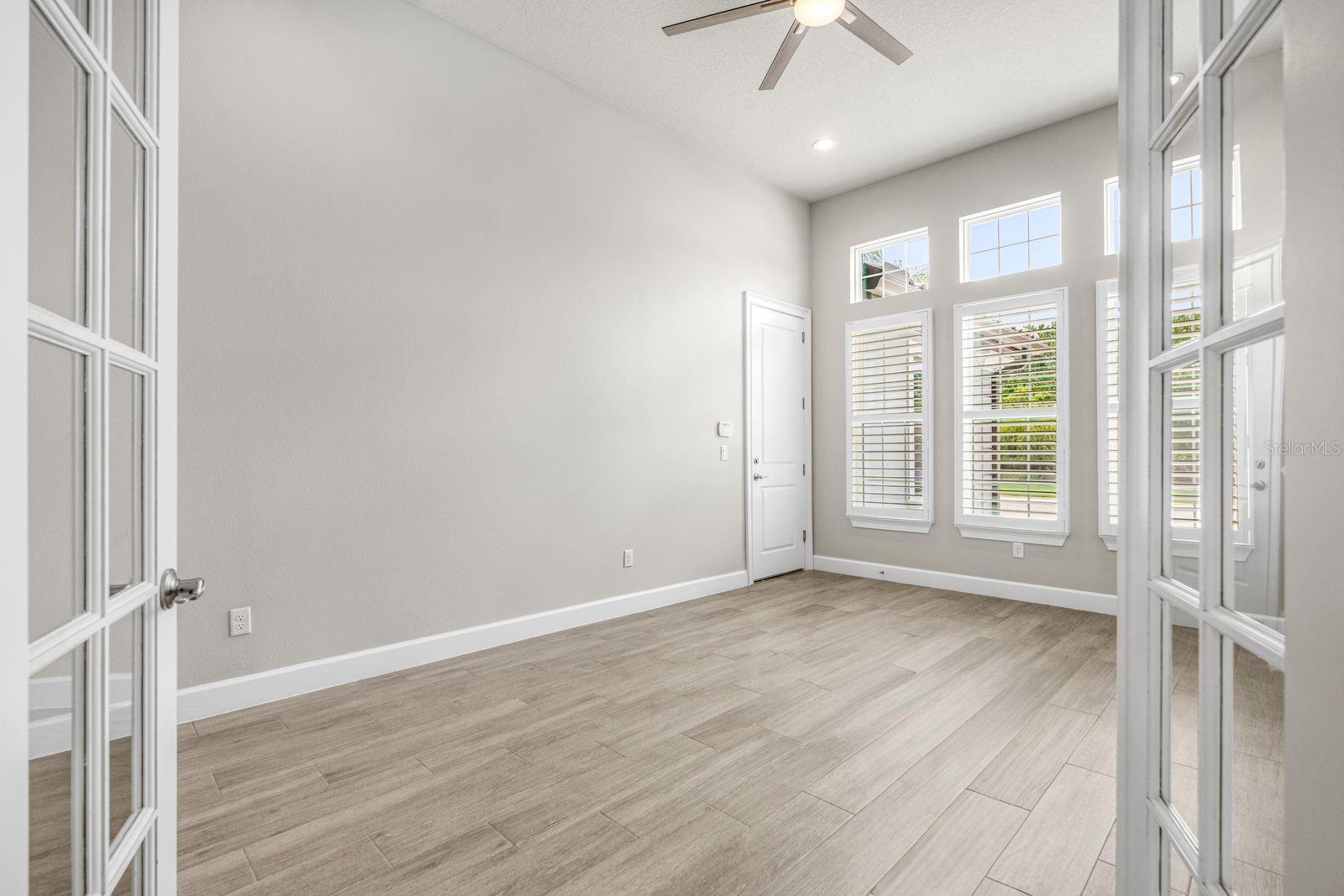 534 Wingspan Dr Property Photo 27