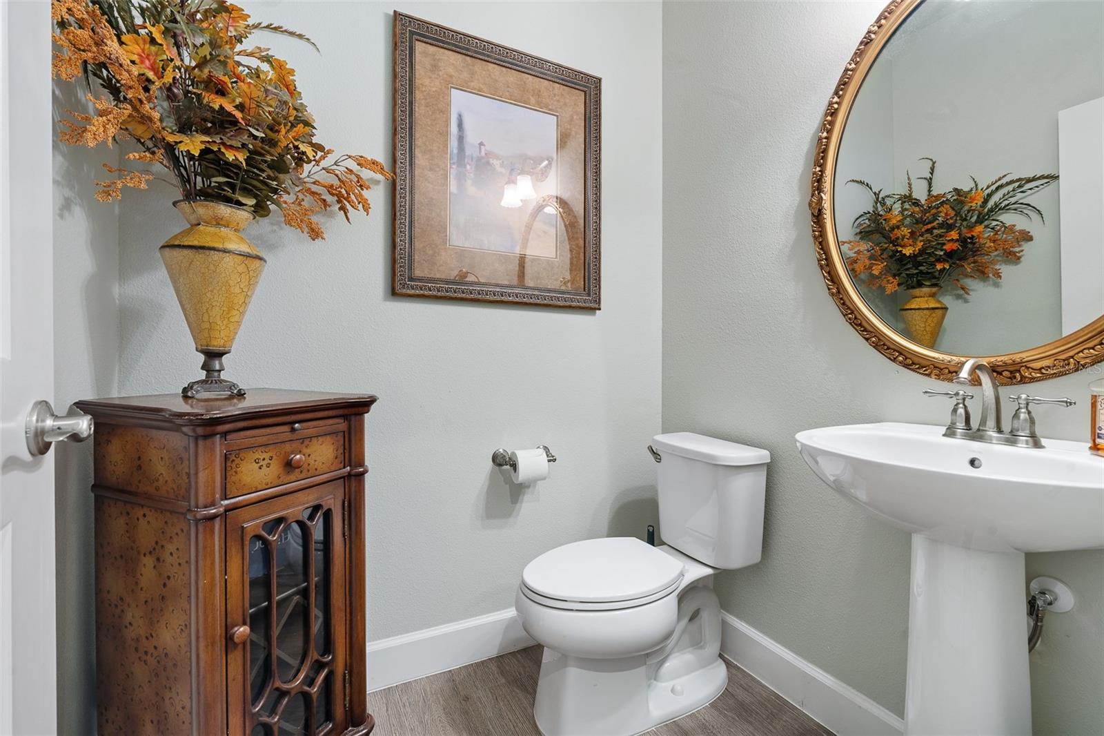 534 Wingspan Dr Property Photo 54