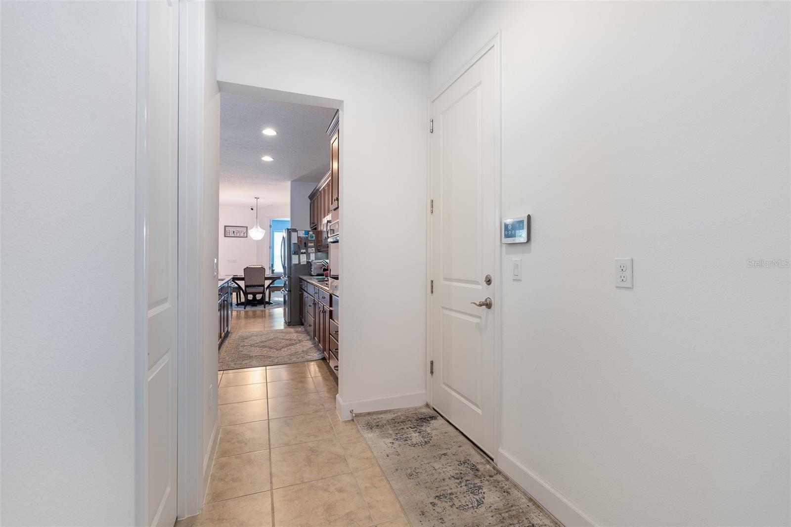 685 Aldenham Ln Property Photo 14
