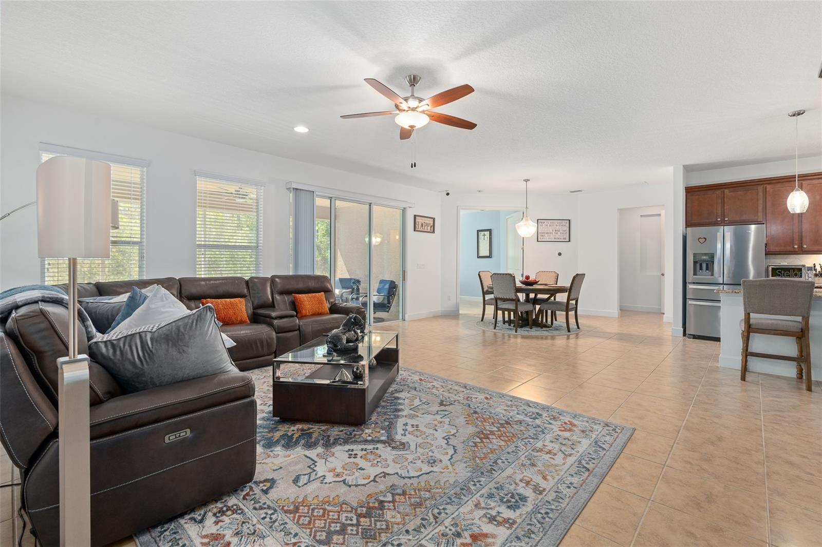 685 Aldenham Ln Property Photo 24
