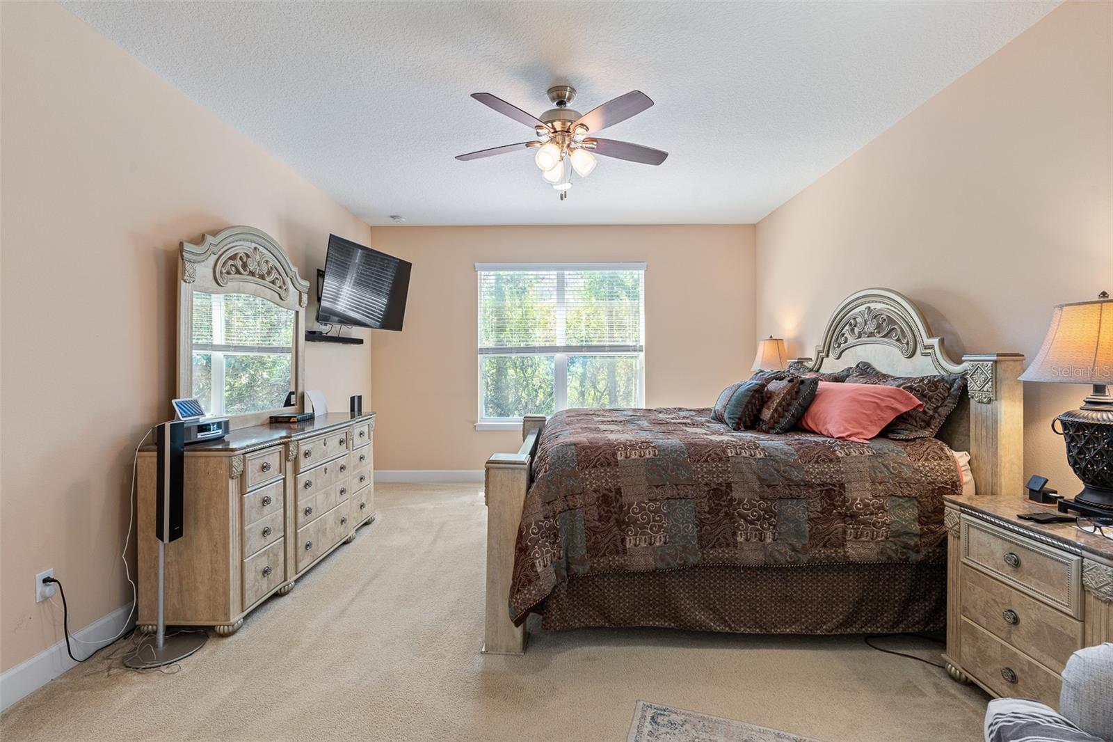 685 Aldenham Ln Property Photo 29