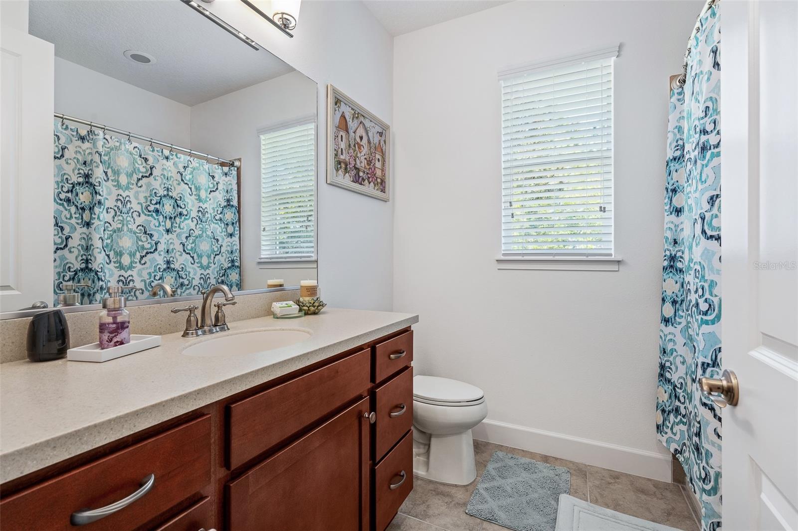 685 Aldenham Ln Property Photo 36