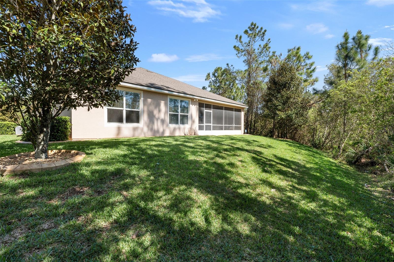 685 Aldenham Ln Property Photo 43