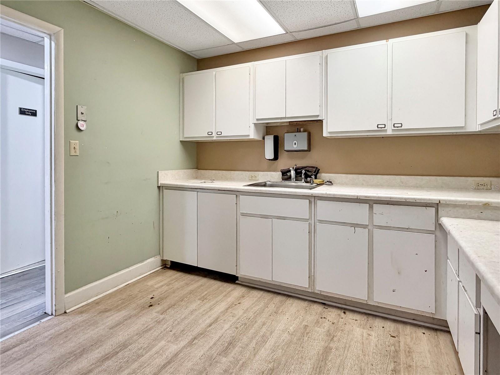 4131 University Blvd S #5 Property Photo 21