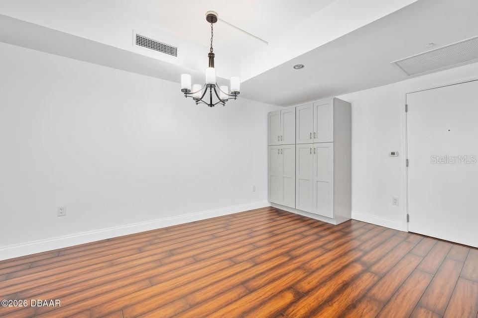 231 Riverside Dr #604-1 Property Photo 6